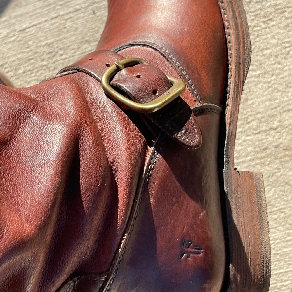 FREY boots size 7.5 - Fit like 6.5 narrow.